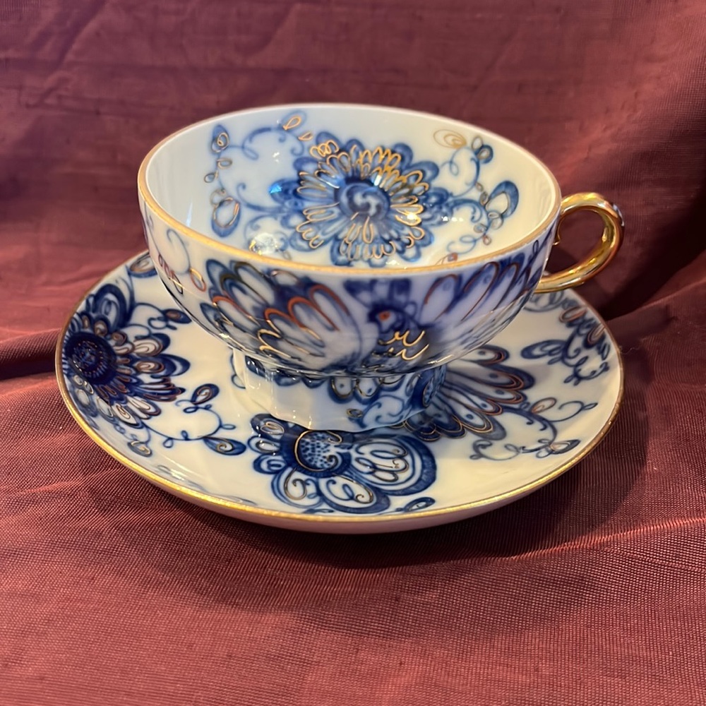 Imperial Losomonov cup and saucer set in beautiful condition with original logo.